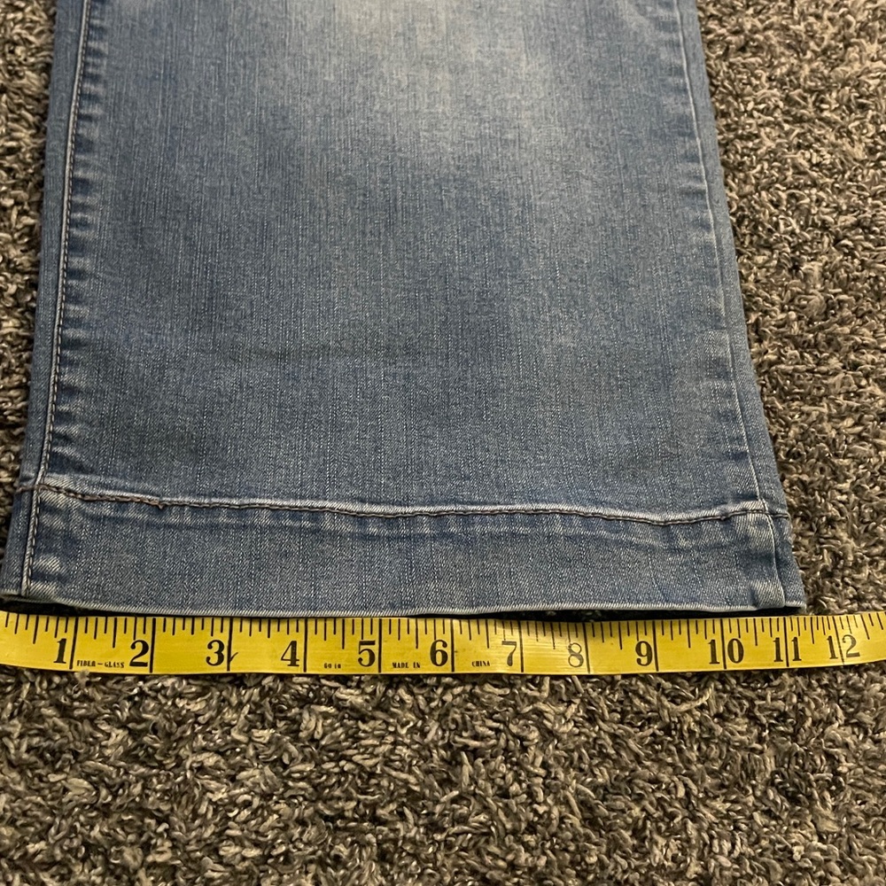 Terra & Sky Light Blue Cropped Jeans (18W) - Picture 4 of 6